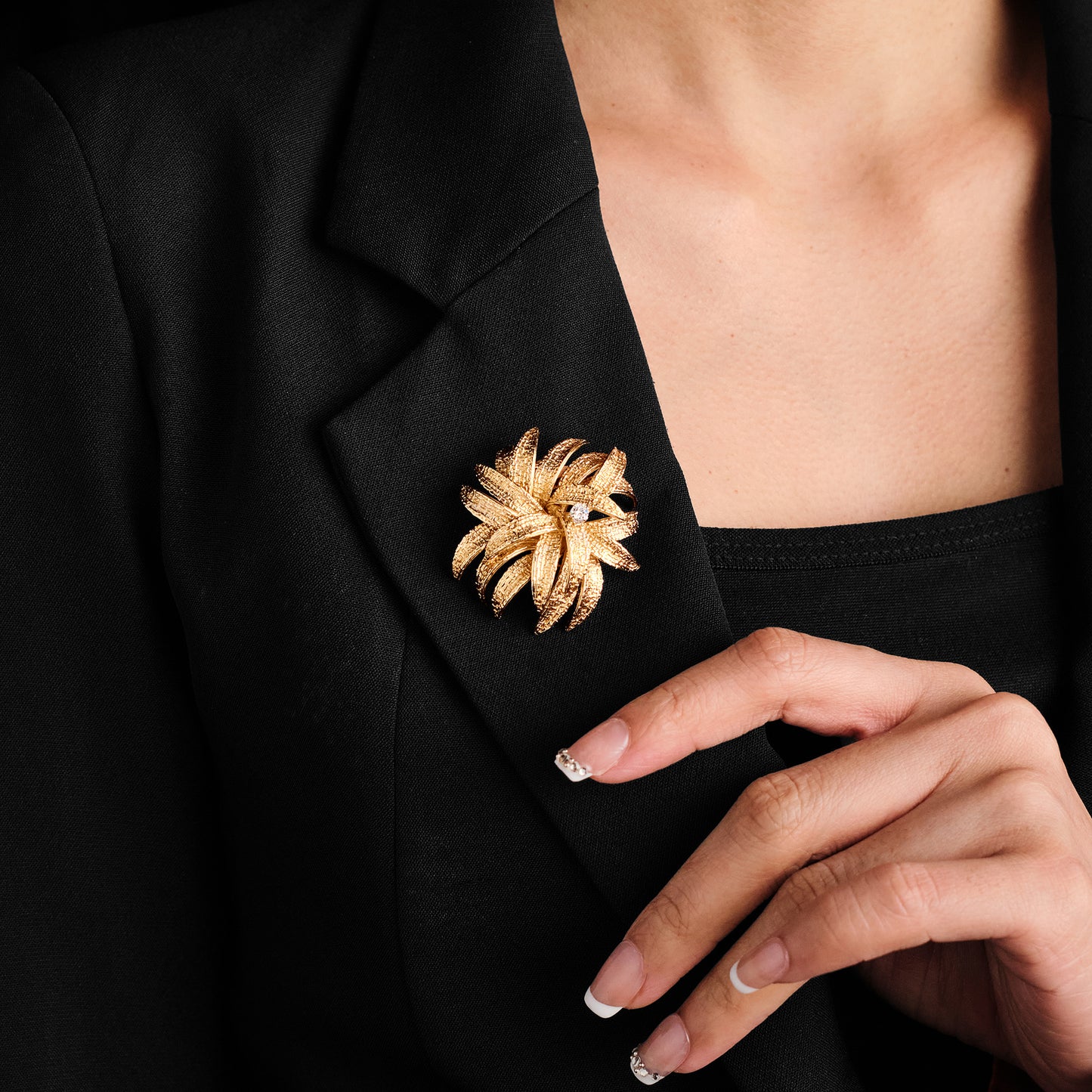 Van Cleef & Arpels "Anémone" Brooch