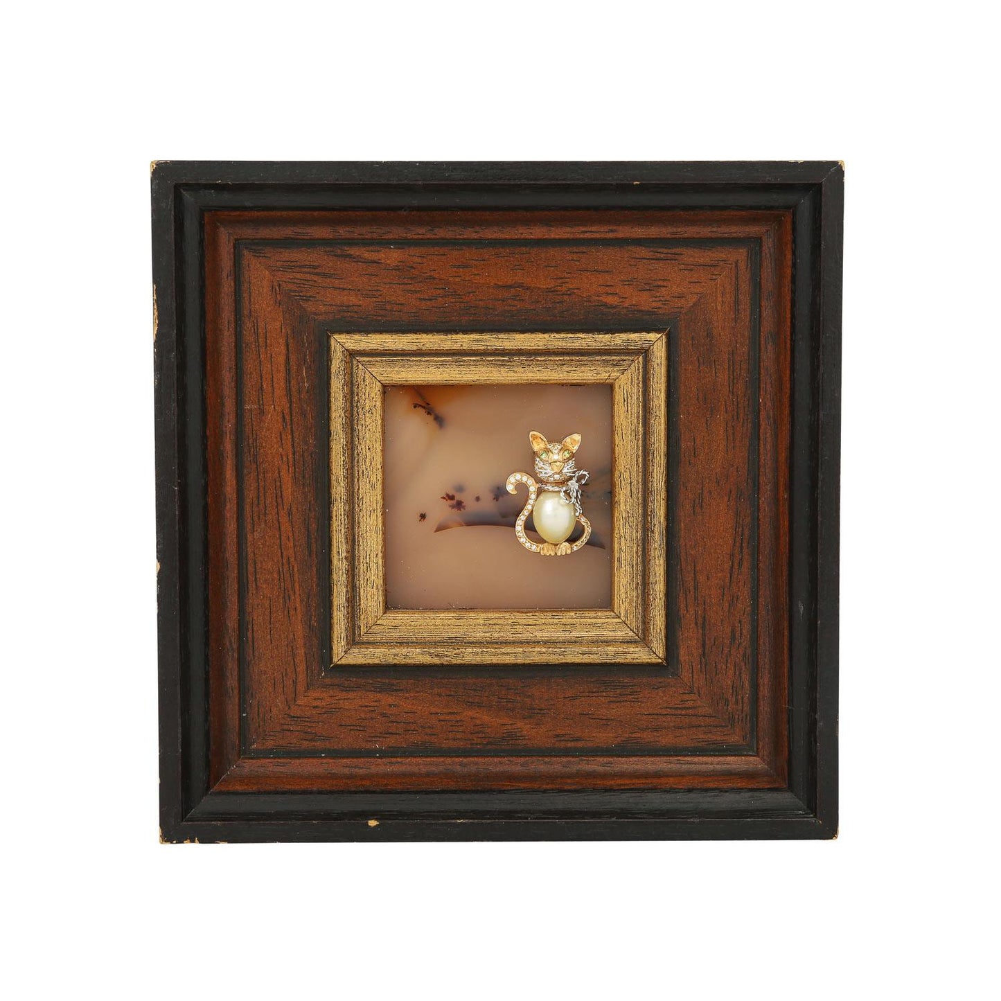 Vintage Jewellery Installation - with Cat Pendant