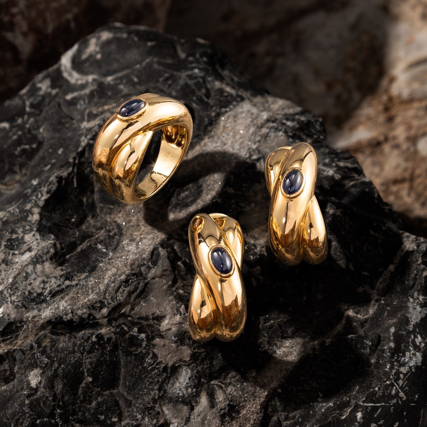 Cartier set of Sapphire Ring and Earrings