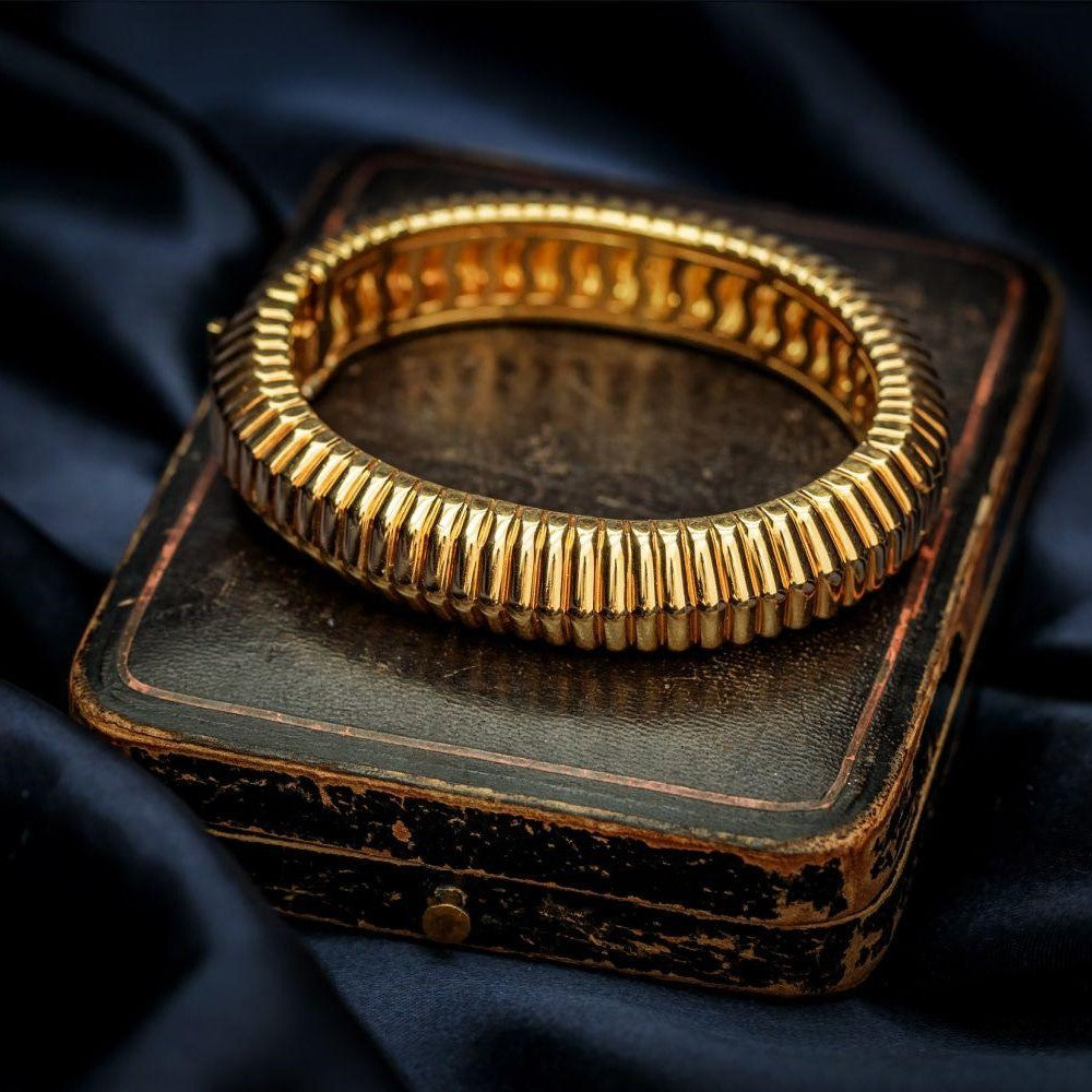 Tiffany & Co Ribbed Gold Bangle