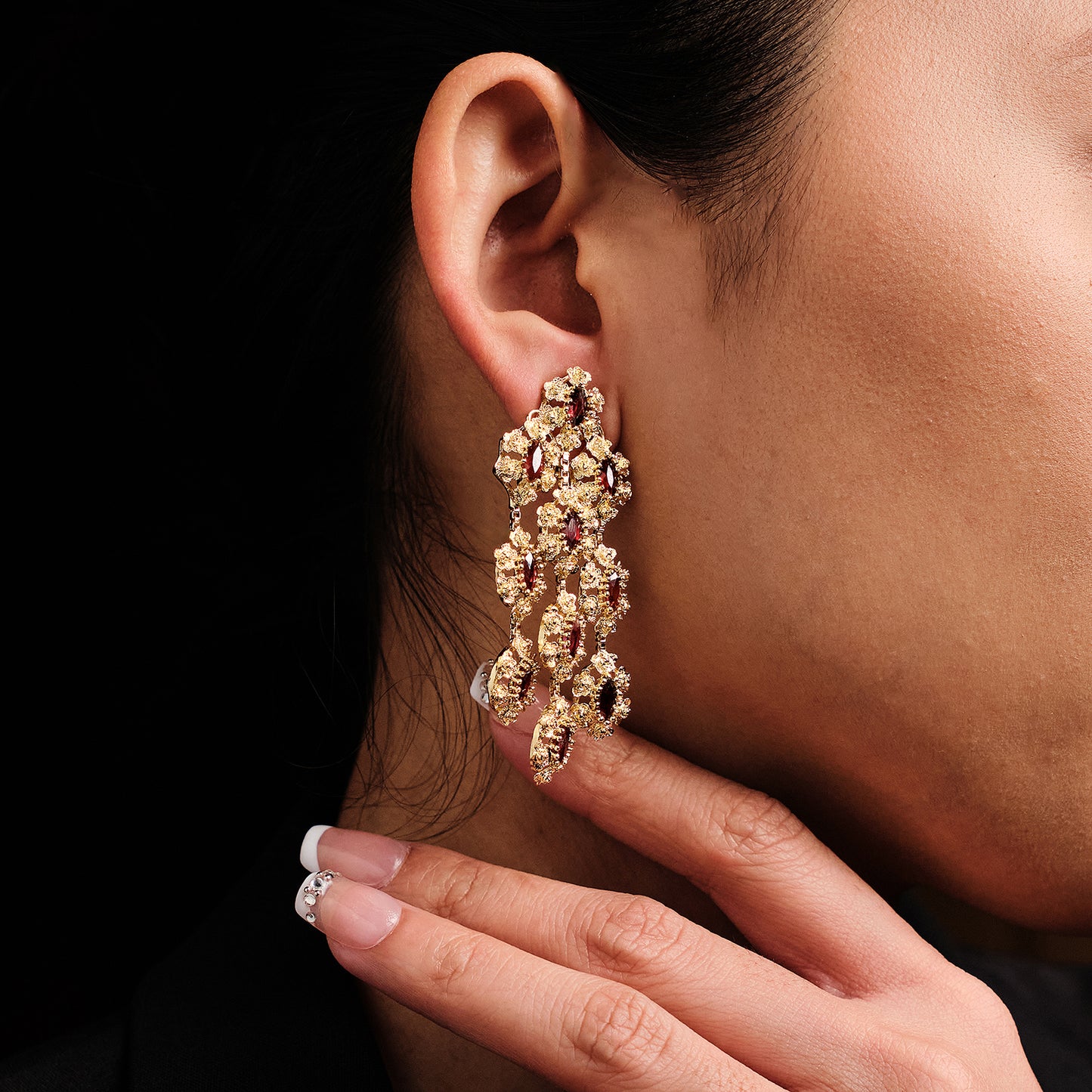 Jean Ete Garnet Earrings