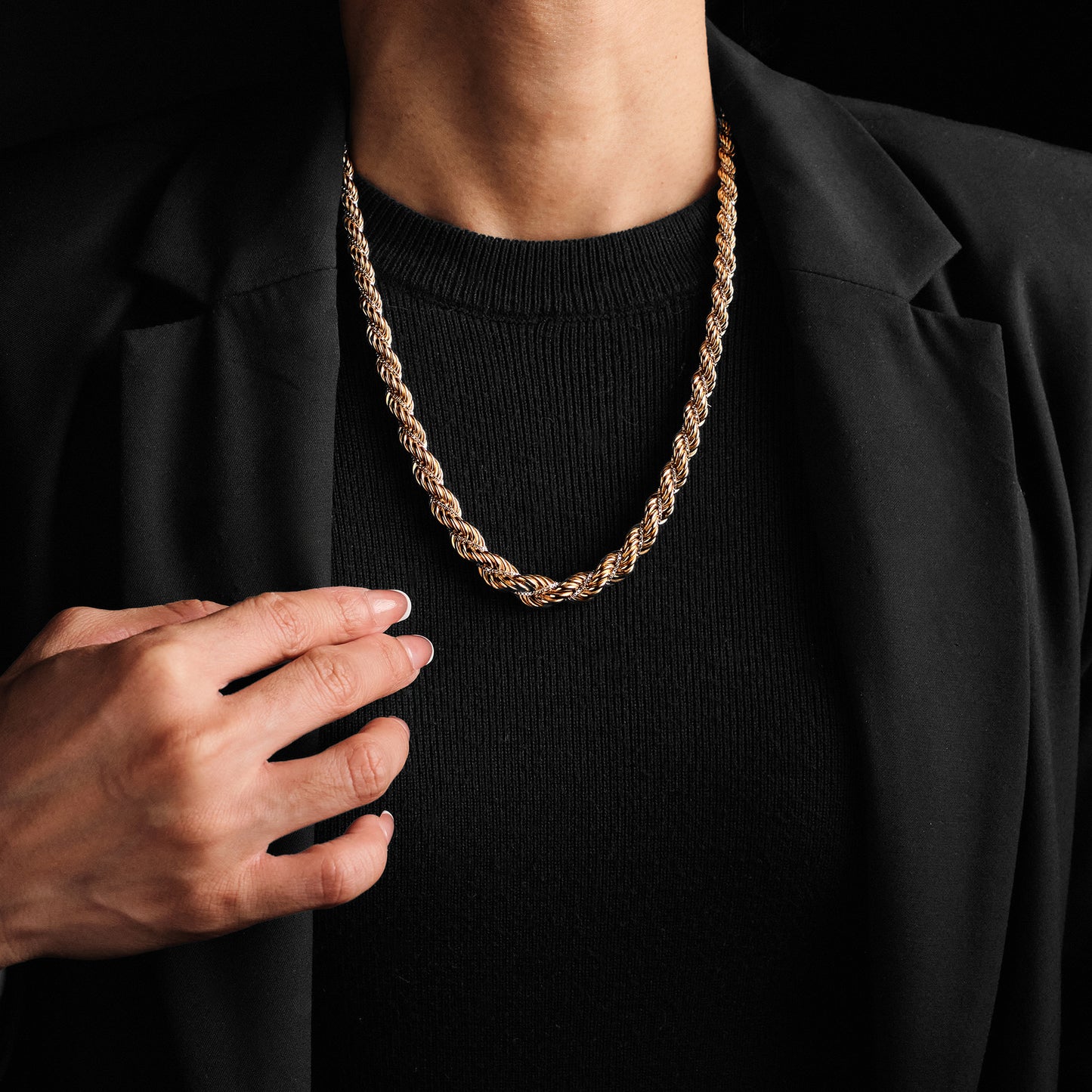 British 18 Kt Gold Rope Chain