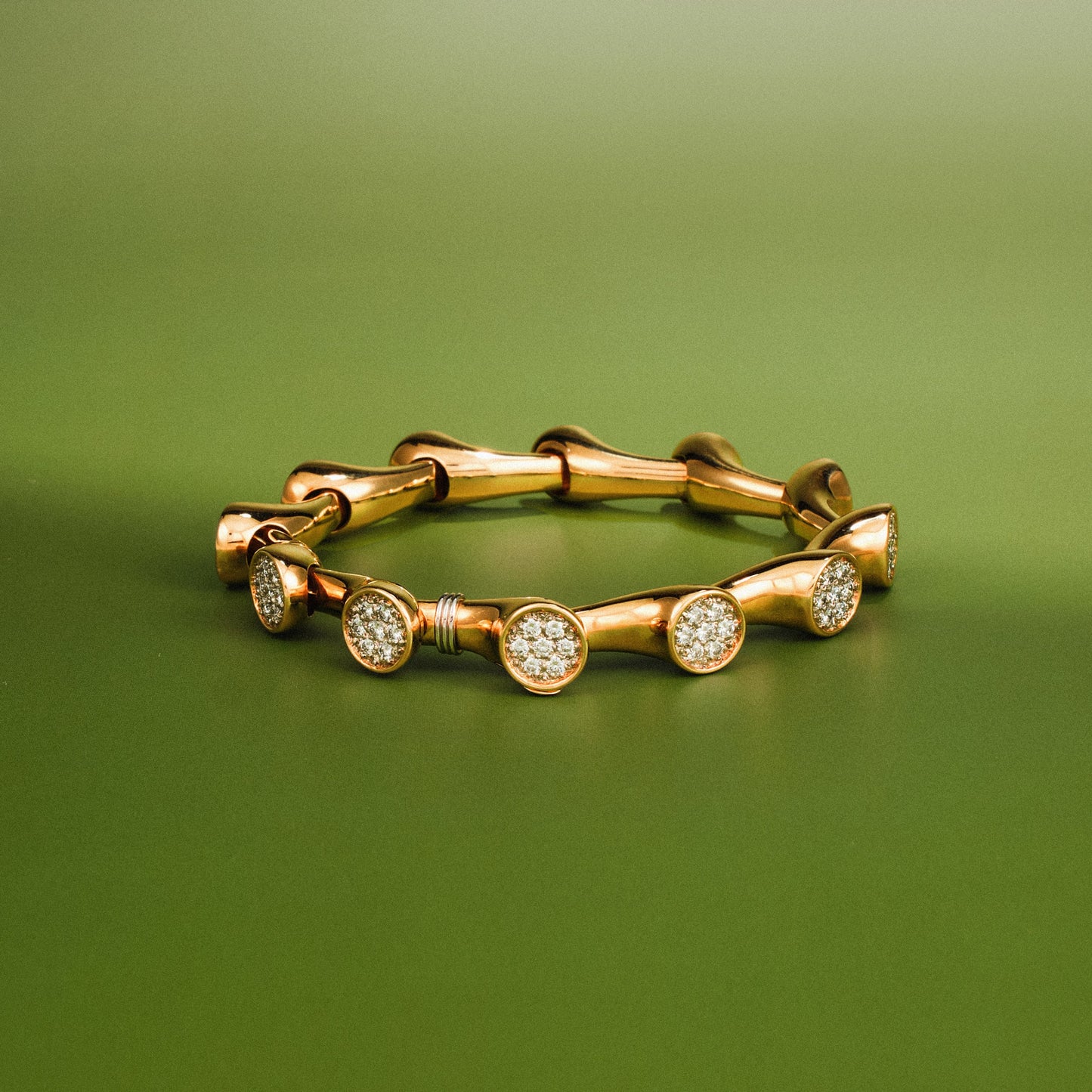 Roger Lucas "Pastille" Bracelet