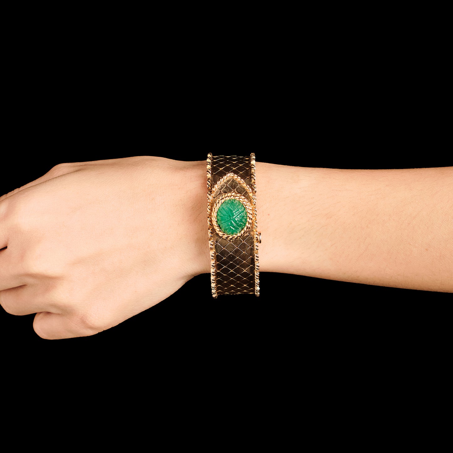 Gubelin Emerald Surprise Watch