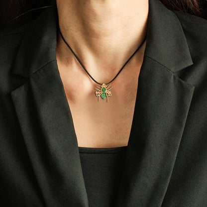 Vintage Bee Emerald Pendant / Brooch