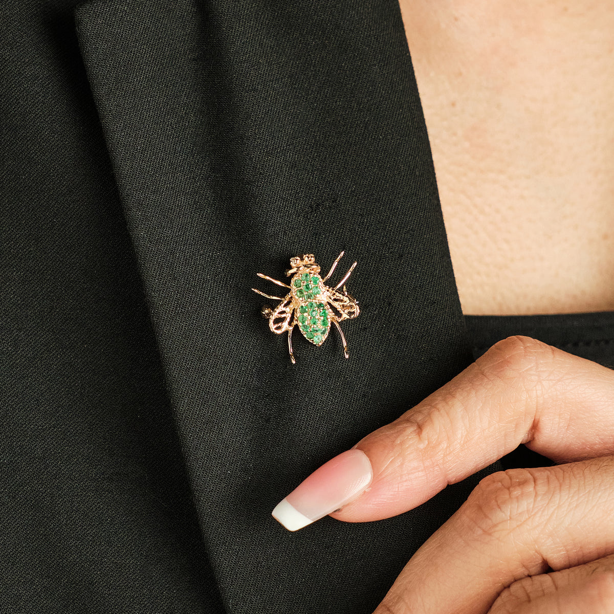 Vintage Bee Emerald Pendant / Brooch