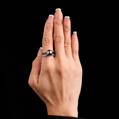 Mouawad "Classic Pearl" Ring