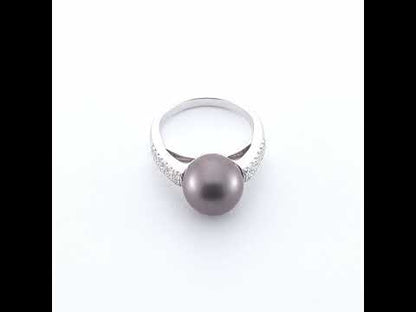 Mouawad "Classic Pearl" Ring